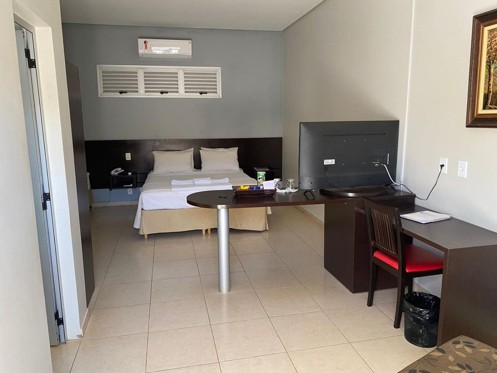 Porto Center Hotel Луис-Эдуарду-Магальяйнс Экстерьер фото